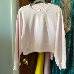 NWOT lululemon crew neck